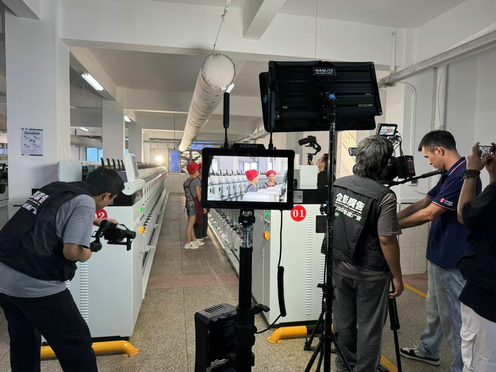 大红马纺织集团宣传片拍摄之生产线花絮 (7).jpg